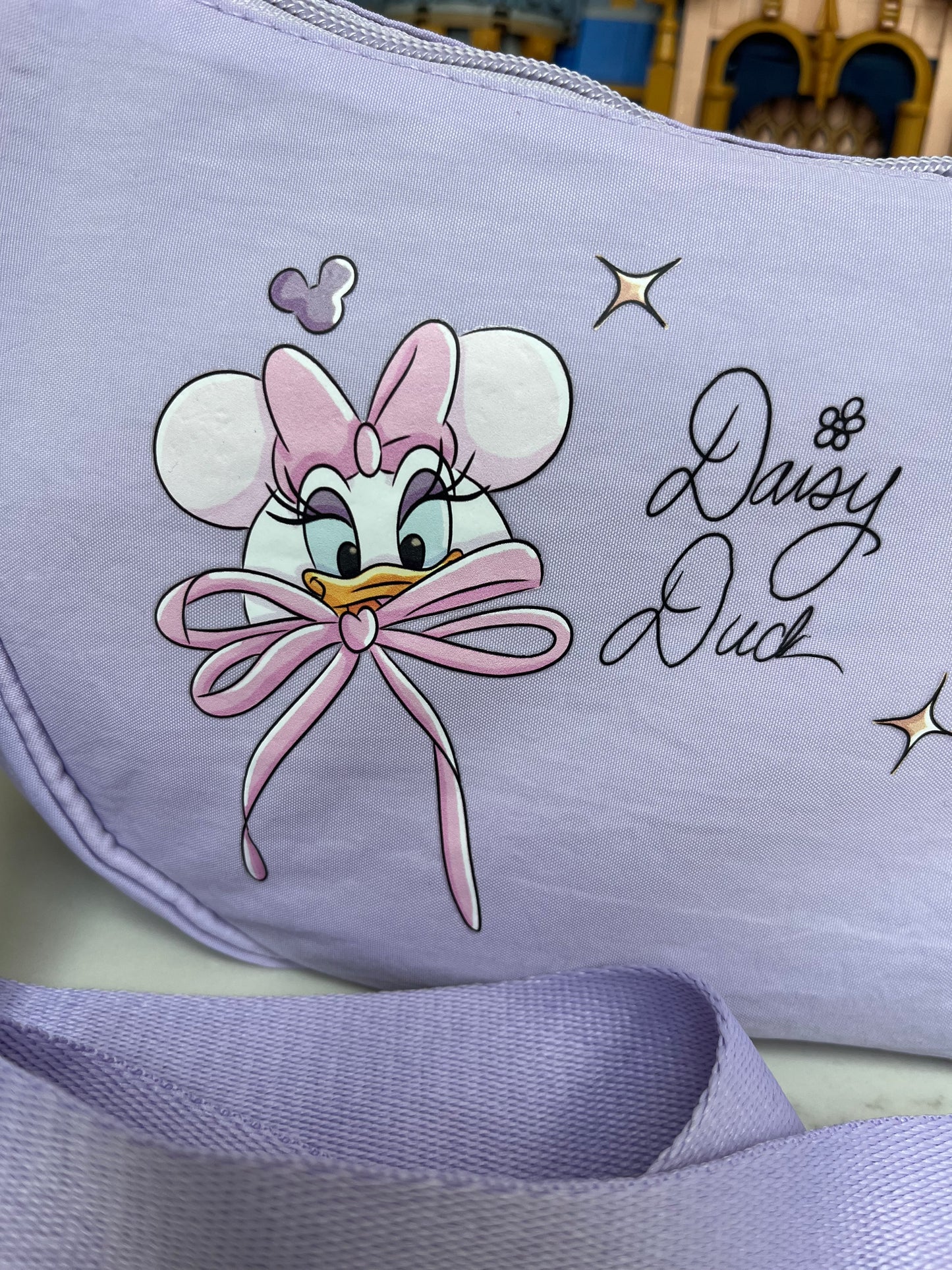 Magically inspired Daisy lilac padded bag