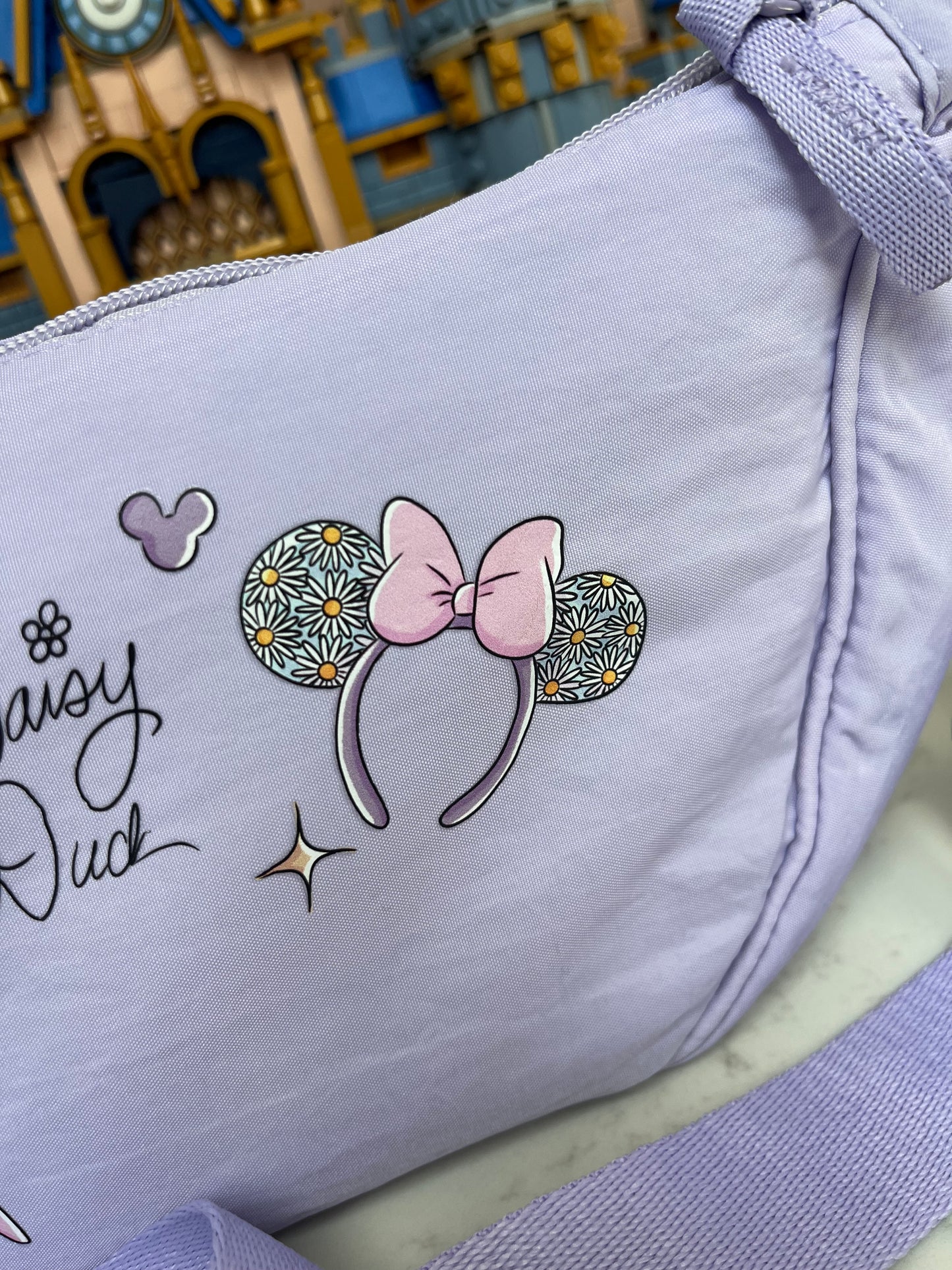 Magically inspired Daisy lilac padded bag